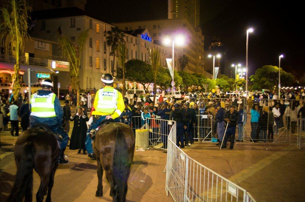 Crowd control and speed fencing
